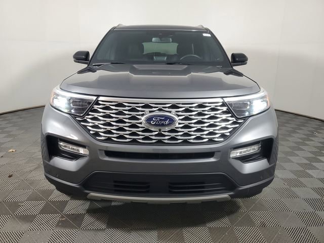 Used 2023 Ford Explorer Platinum w/ Technology Package image 2