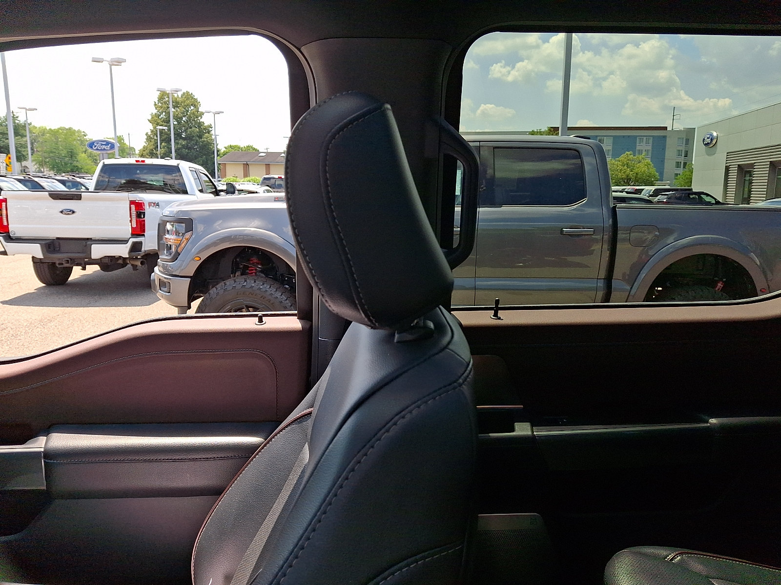 Certified 2023 Ford F150 Lariat w/ Equipment Group 502A High AWD/4WD image 16