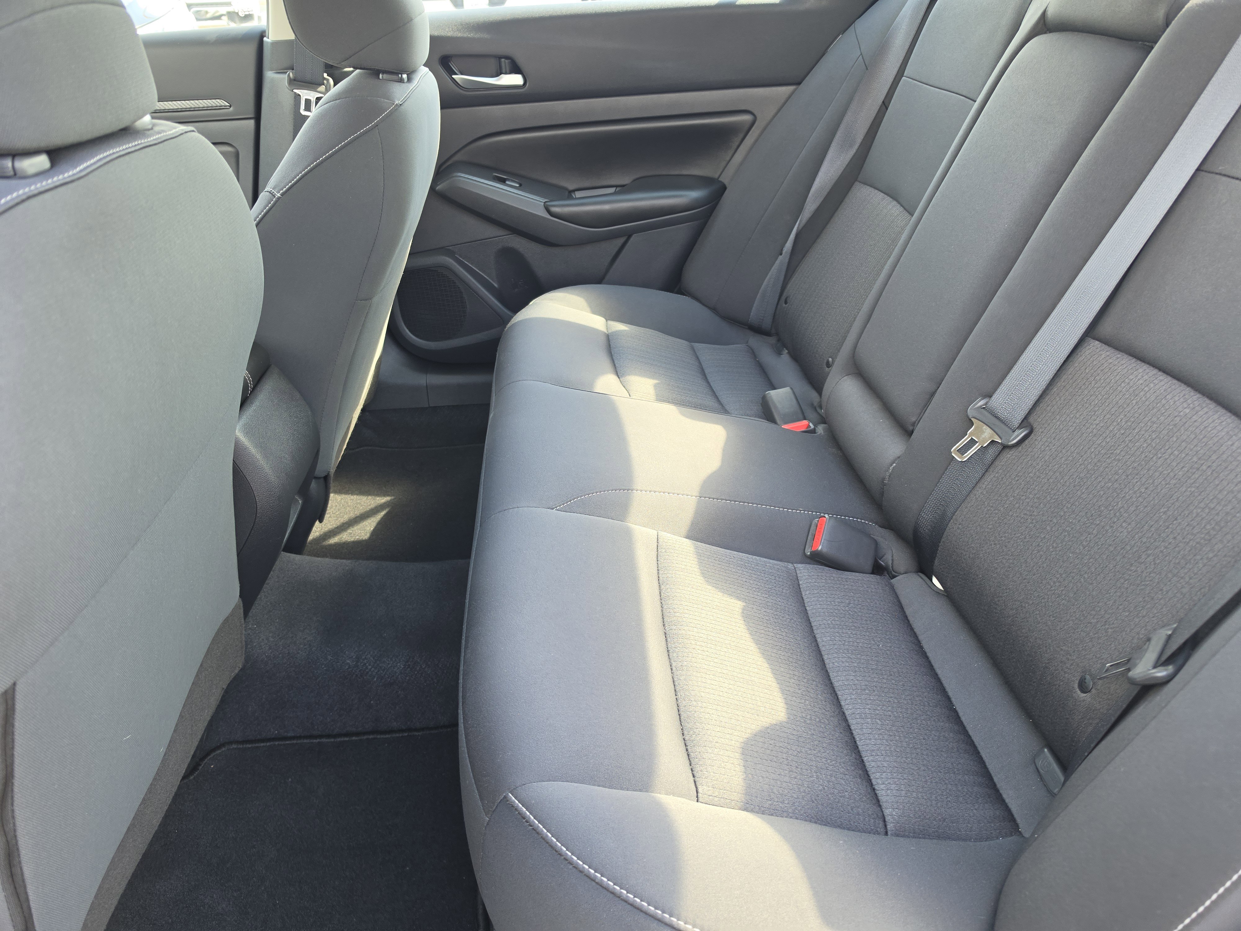 Used 2022 Nissan Altima 2.5 S FWD image 8