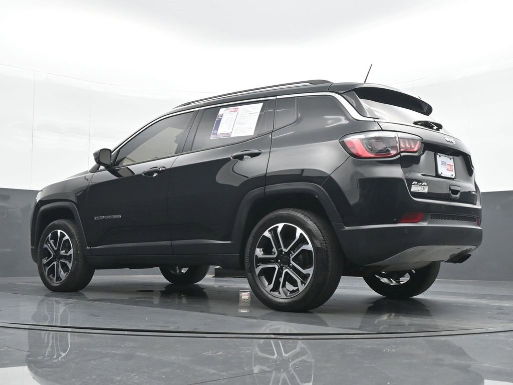 Used 2022 Jeep Compass Limited image 19