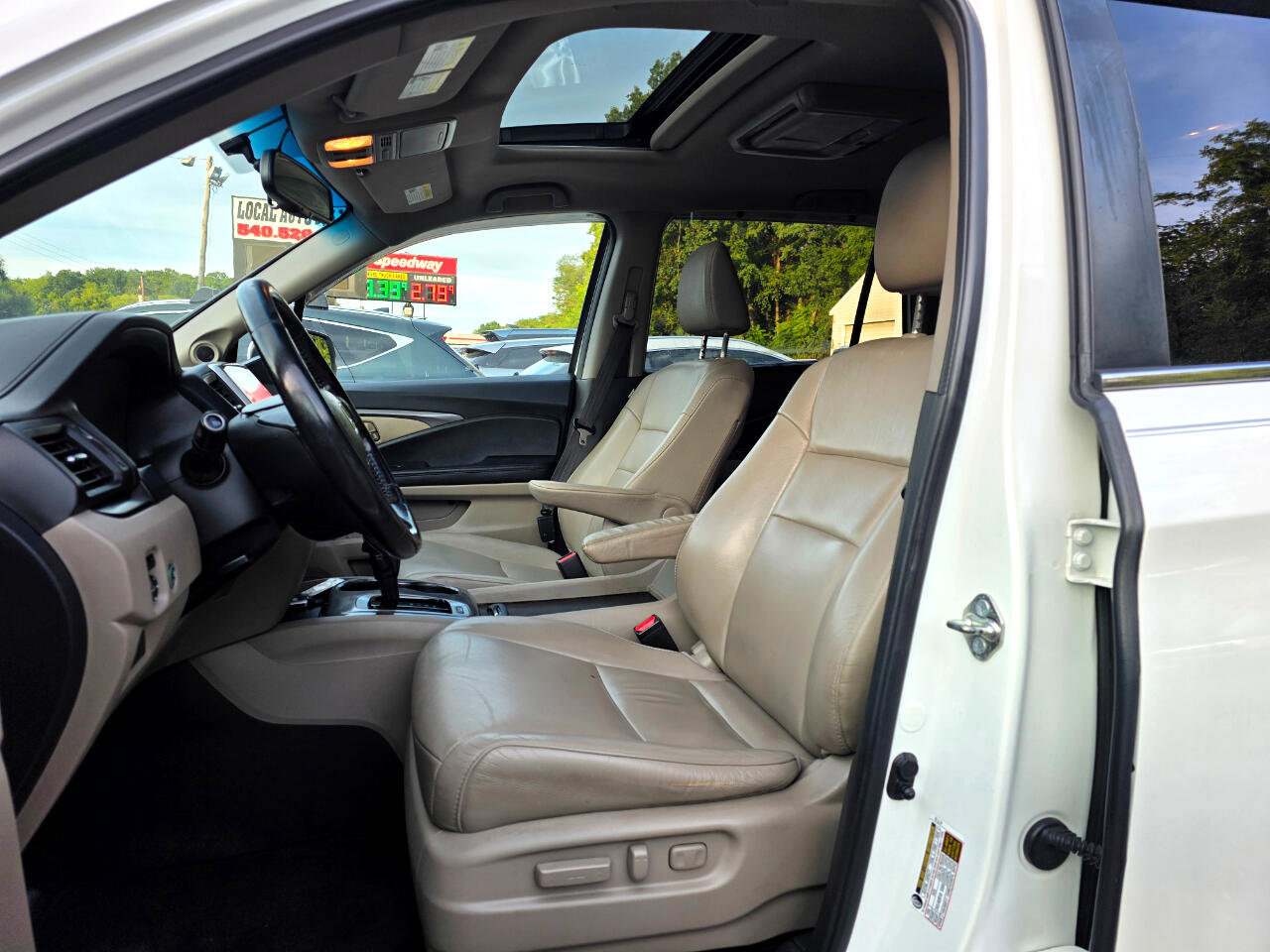 Used 2017 Honda Pilot EX-L image 9