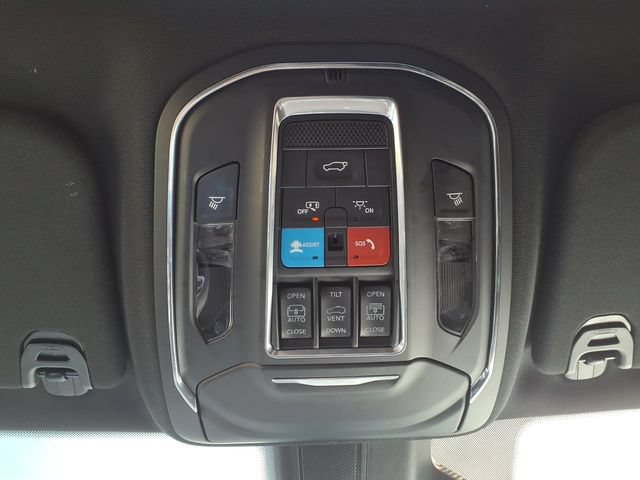 Certified 2023 Jeep Wagoneer 4WD w/ Premium Group I image 23