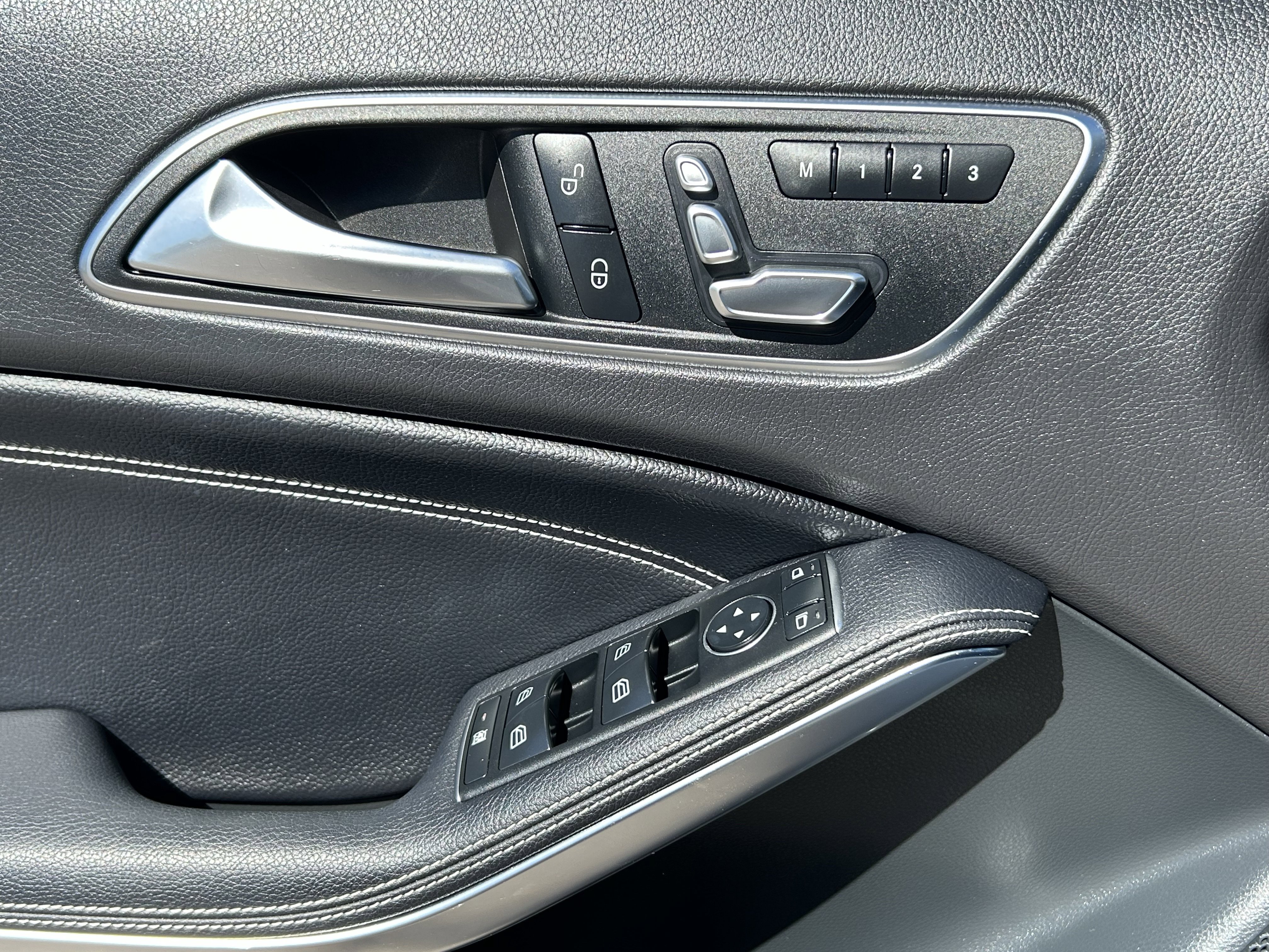 Used 2019 Mercedes-Benz GLA 250 4MATIC image 21