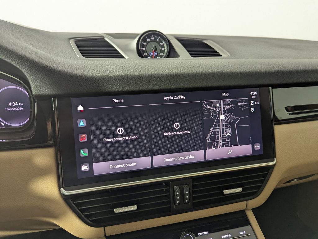 Used 2022 Porsche Cayenne Coupe image 43