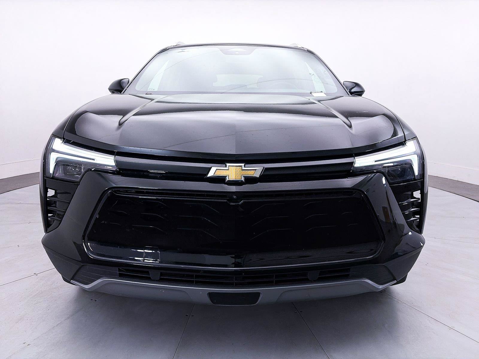 Used 2024 Chevrolet Blazer EV LT AWD/4WD image 12