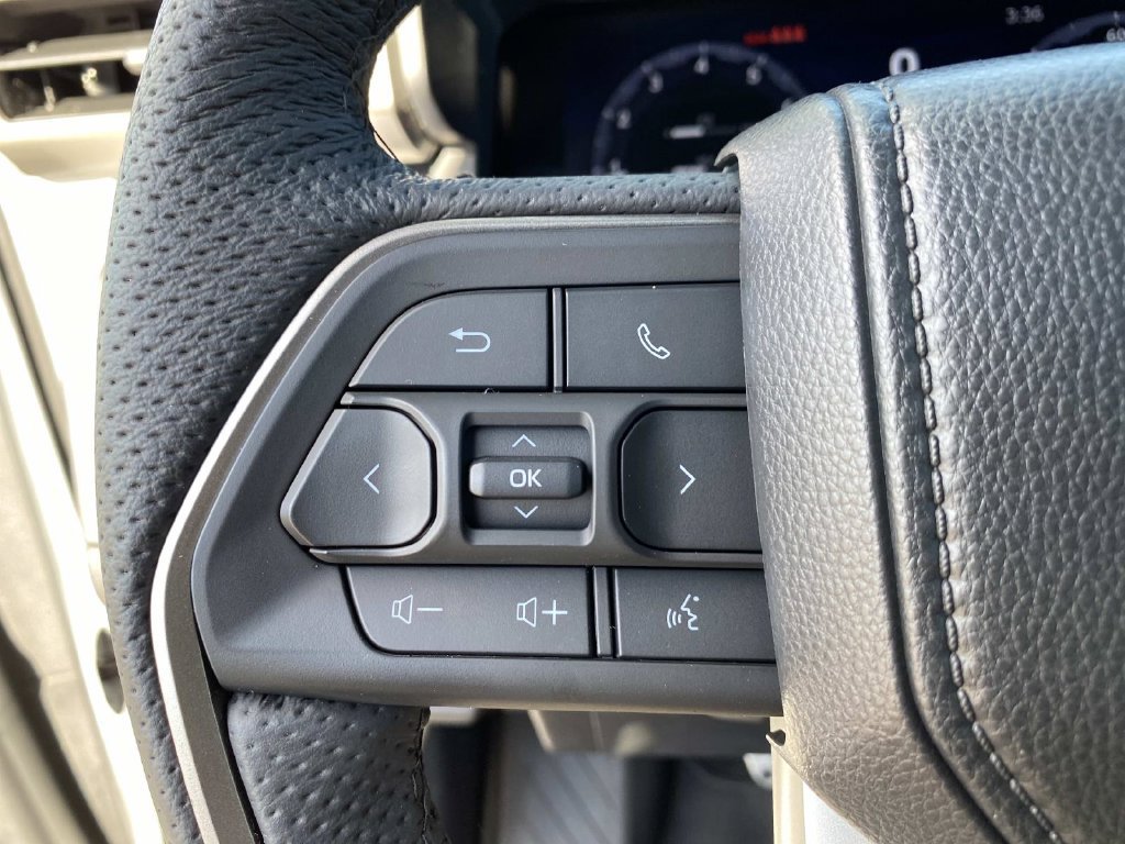 Used 2025 Toyota Tacoma TRD Sport w/ TRD Sport Upgrade Package AWD/4WD image 23