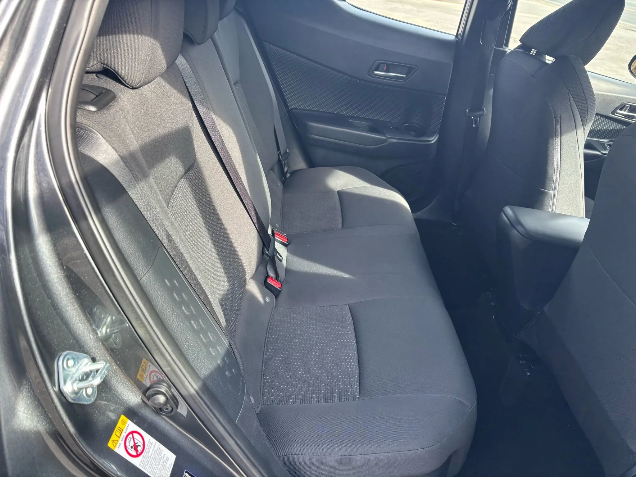 Used 2018 Toyota C-HR XLE image 17