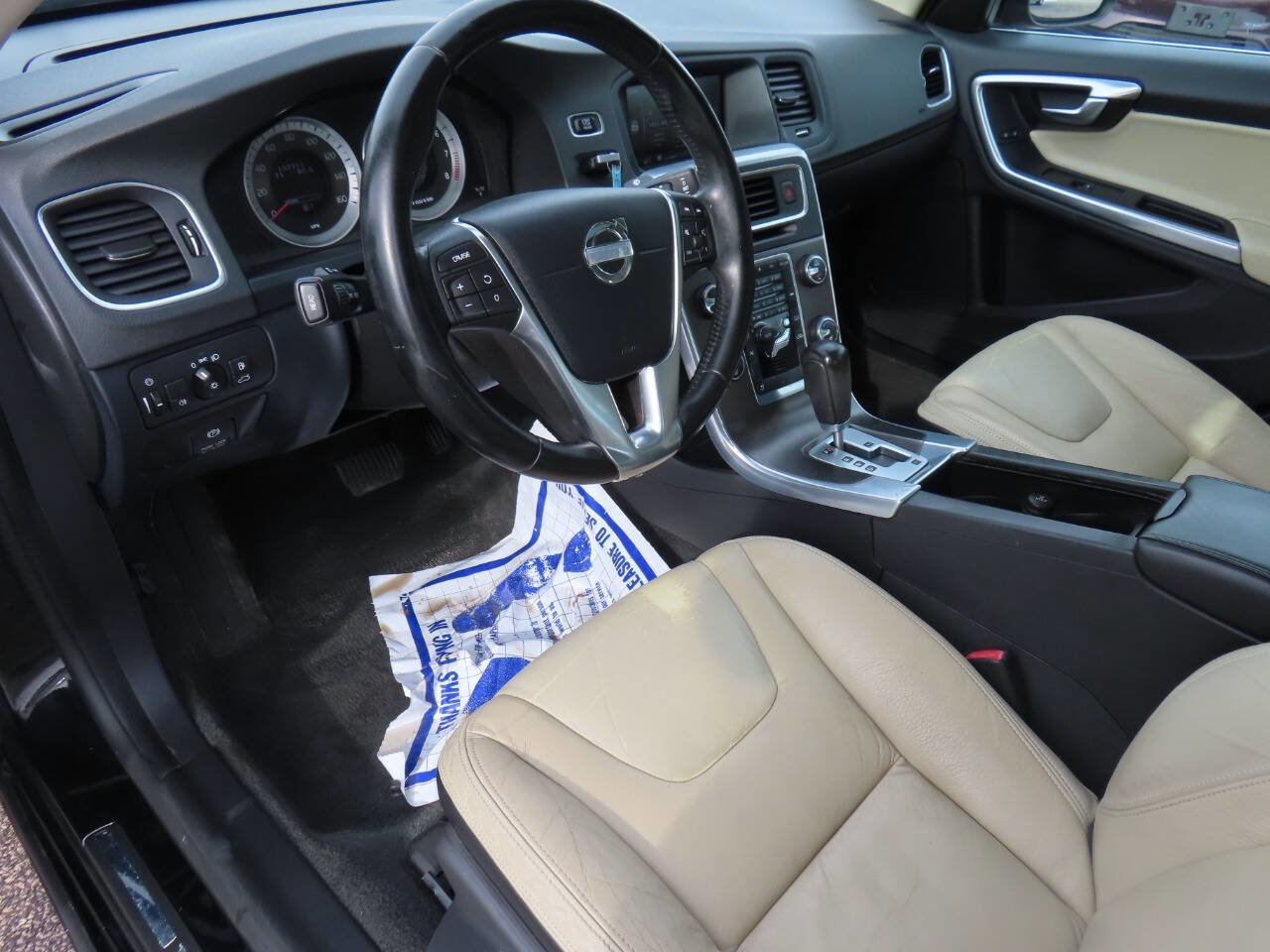 Used 2012 Volvo S60 T5 image 11