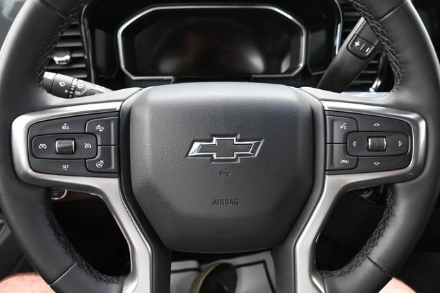 Used 2026 Chevrolet Silverado 1500 RST AWD/4WD image 38