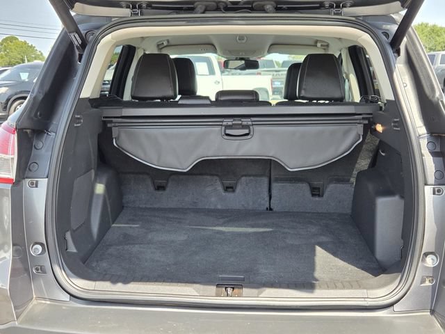 Used 2014 Ford Escape Titanium w/ Equipment Group 401A AWD/4WD image 10