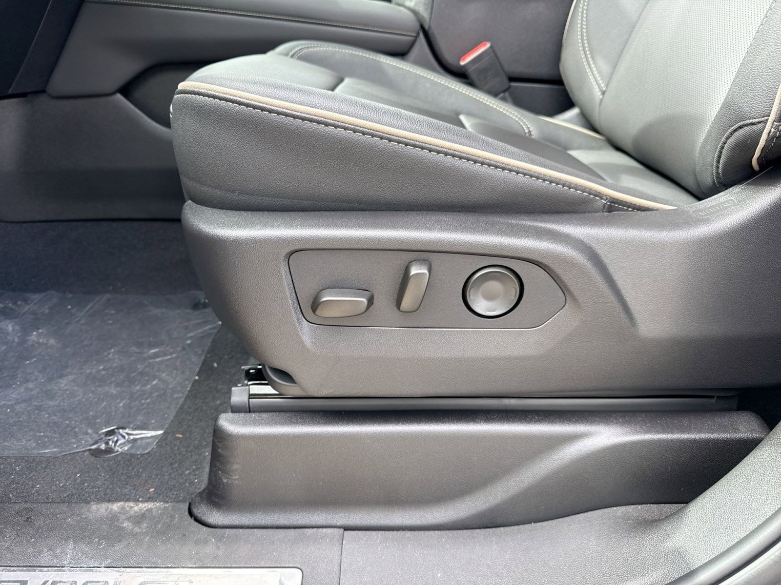 New 2026 Chevrolet Tahoe Premier w/ Sun And Tow Package image 14