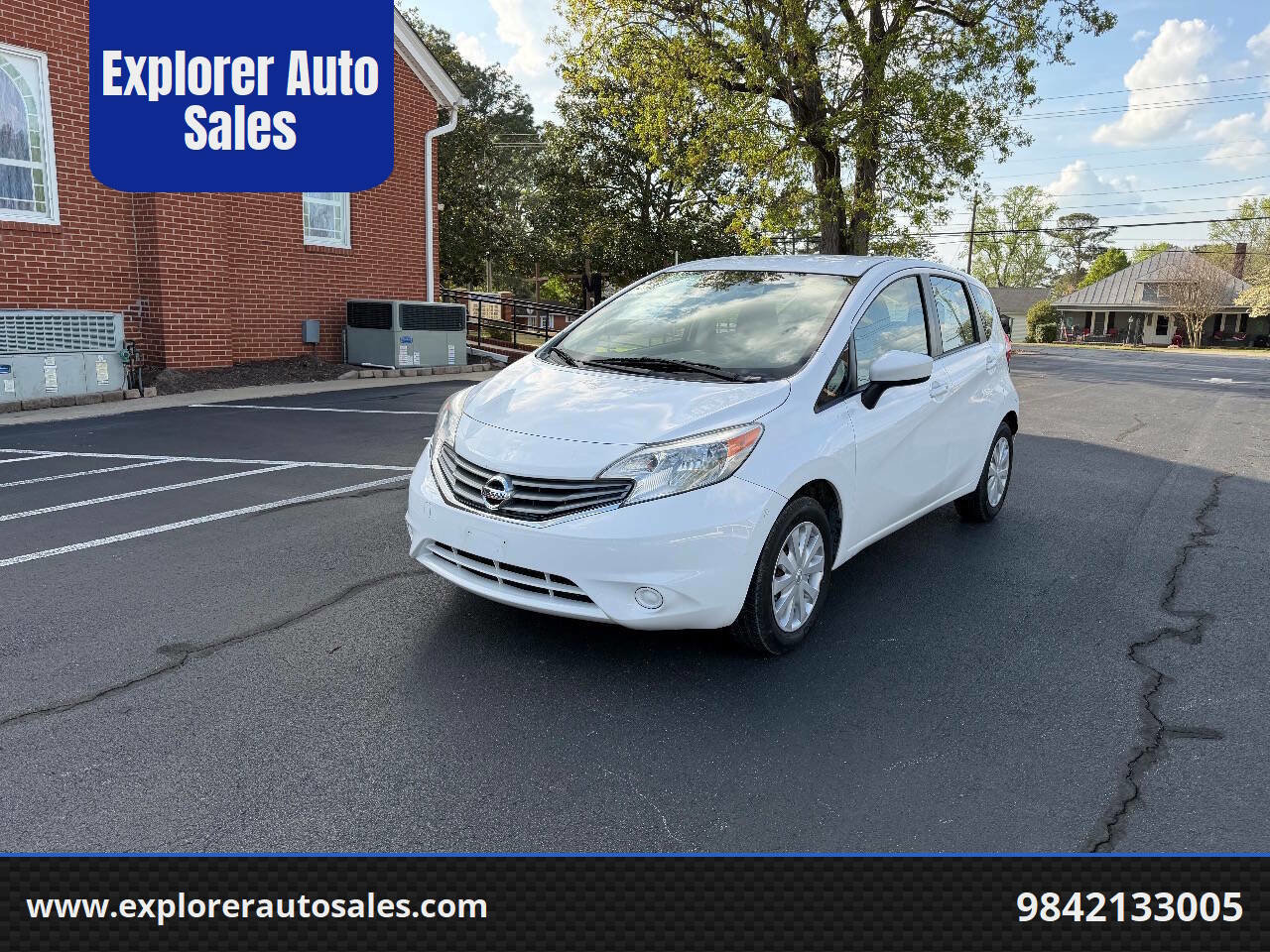 Used 2016 Nissan Versa Note SV image 1