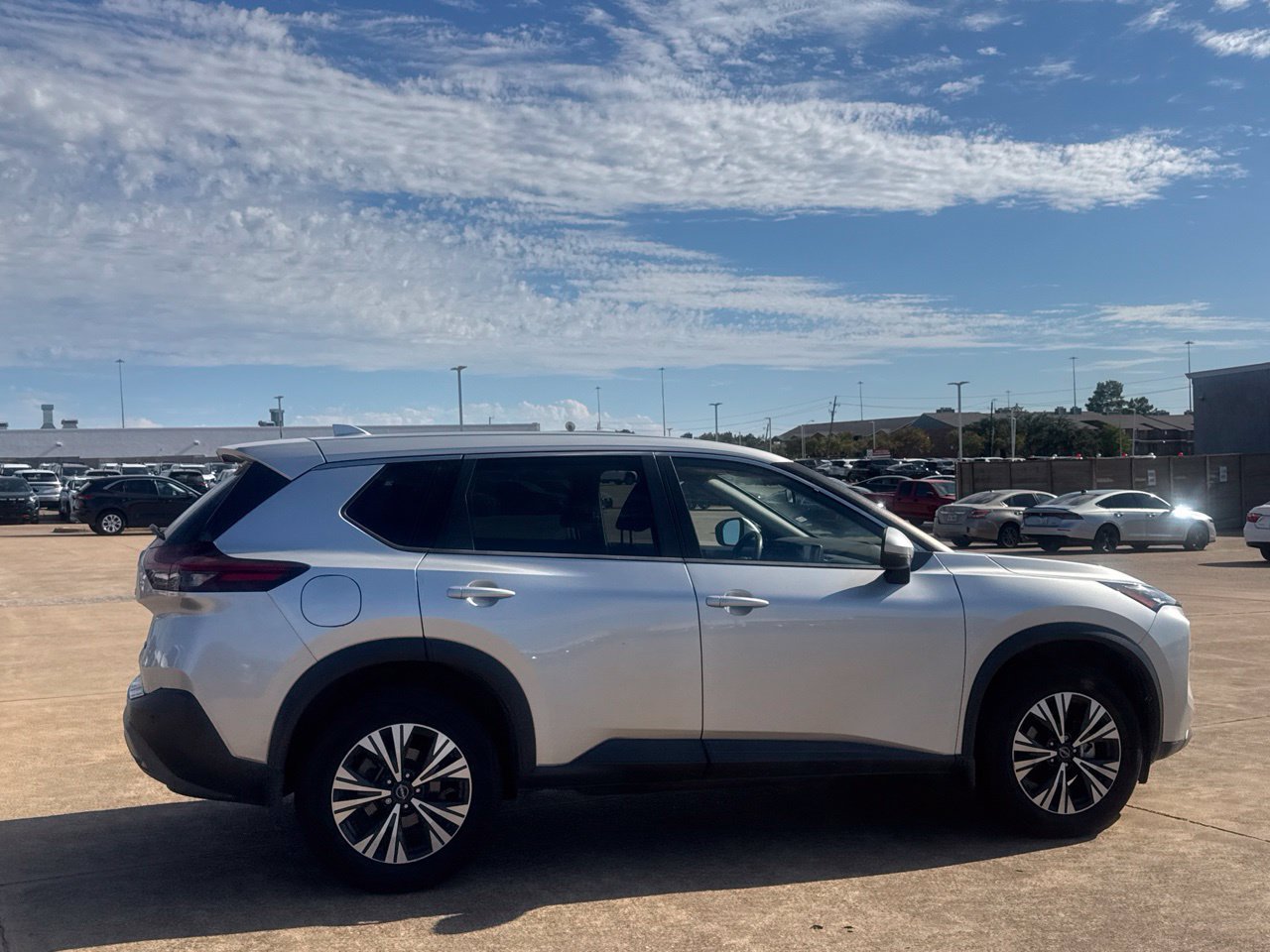 Certified 2023 Nissan Rogue SV FWD image 31