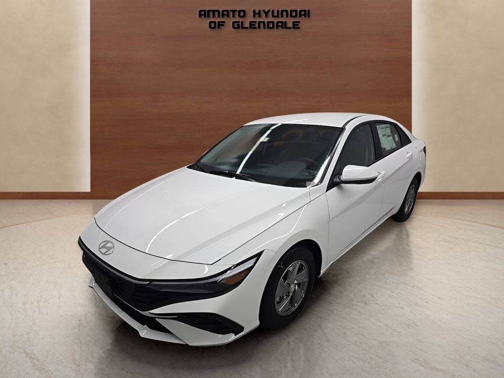 New 2026 Hyundai Elantra SE FWD image 1