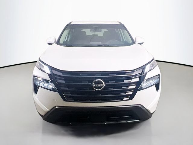 Used 2026 Nissan Rogue SV FWD image 2