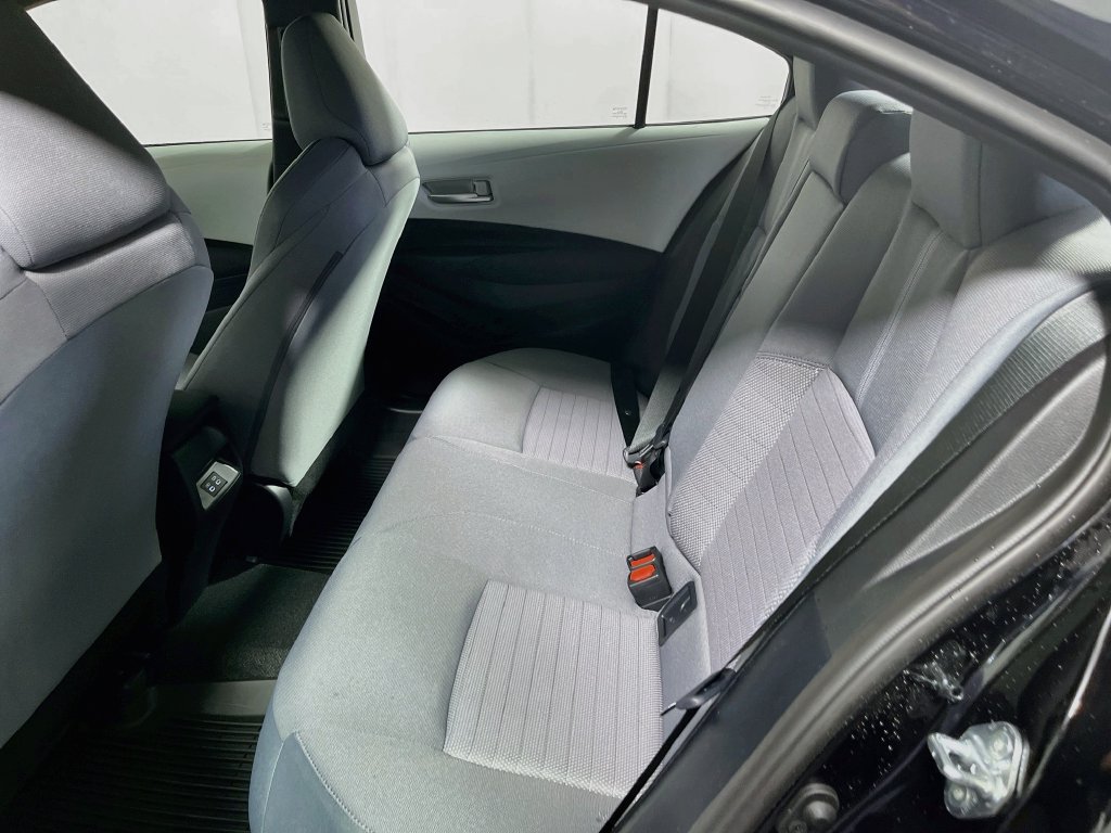 Used 2026 Toyota Corolla SE FWD image 25