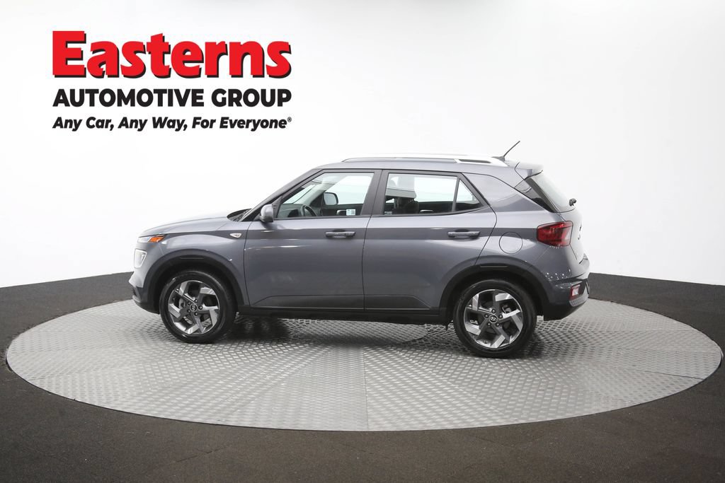 Used 2025 Hyundai Venue SEL FWD image 60