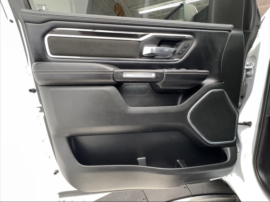 Used 2022 RAM 1500 Laramie w/ Sport Appearance Package AWD/4WD image 23