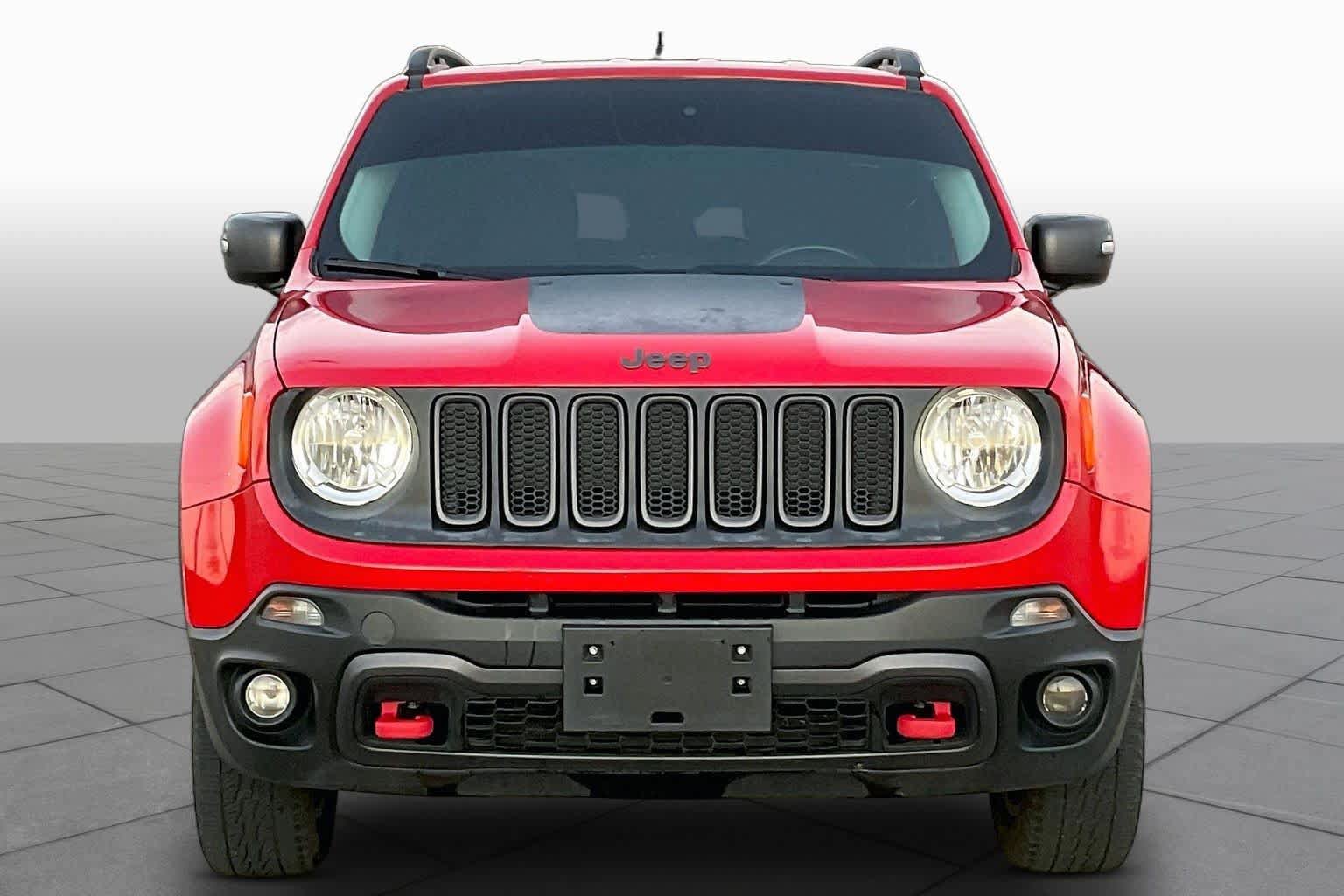 Used 2015 Jeep Renegade Trailhawk w/ Popular Equipment Group AWD/4WD image 4