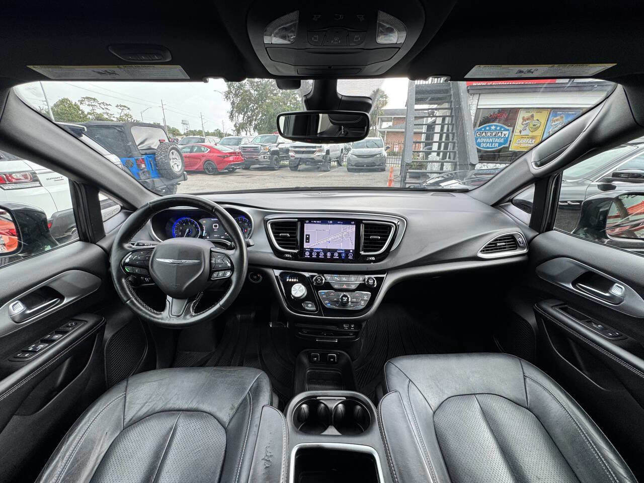 Used 2019 Chrysler Pacifica Touring-L Plus w/ Advanced Safetytec Group FWD image 16