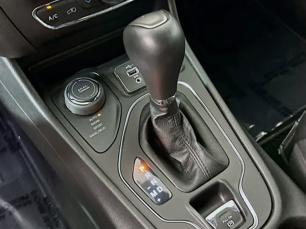 Used 2021 Jeep Cherokee Latitude Lux 80th Anniv w/ Quick Order Package 26U 80TH AWD/4WD image 19