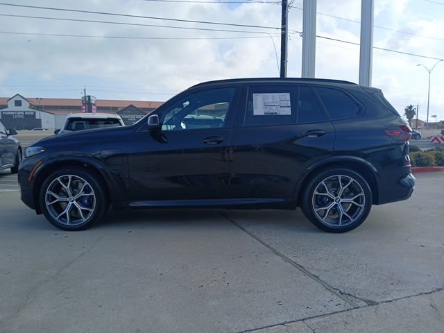 New 2026 BMW X5 xDrive50e image 7