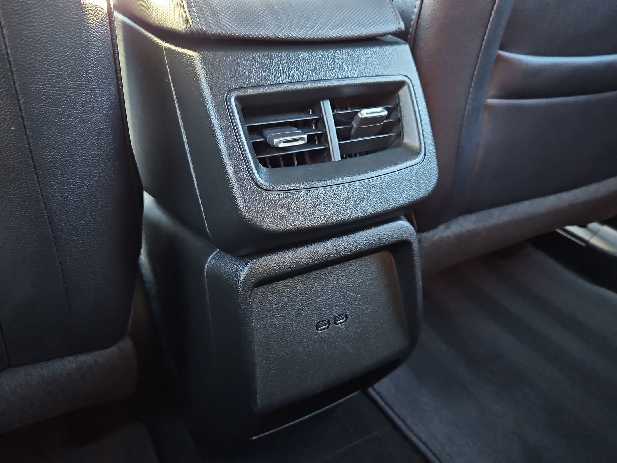 Used 2024 Chevrolet Equinox EV LT w/ LPO, Blackout Package image 23