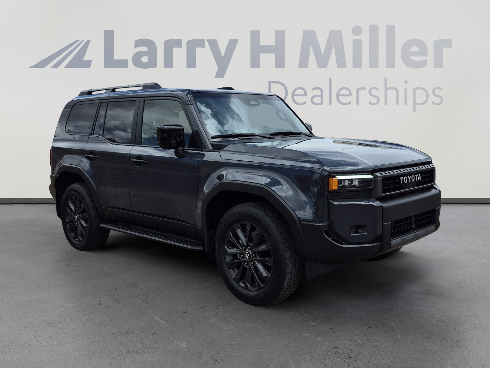 Used 2026 Toyota Land Cruiser w/ Premium Package image 8