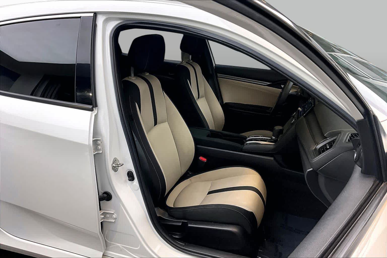 Used 2019 Honda Civic EX image 9