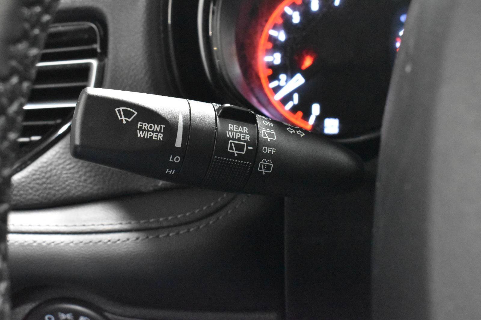 Used 2024 Dodge Durango SXT image 11