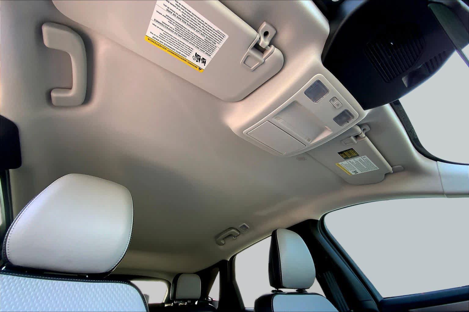 Used 2025 Ford Escape SE FWD image 28