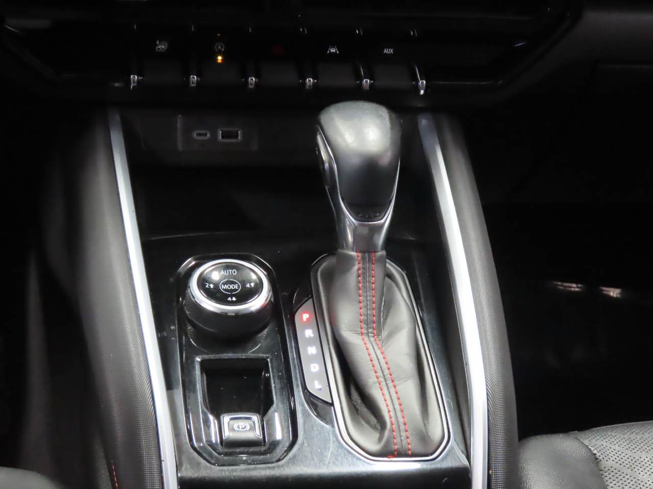 Used 2023 Chevrolet Colorado Z71 w/ Z71 Convenience Package 2 AWD/4WD image 9