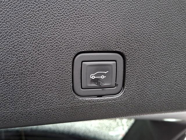 Certified 2023 Cadillac XT6 Premium Luxury w/ LPO, Floor Liner Package image 24