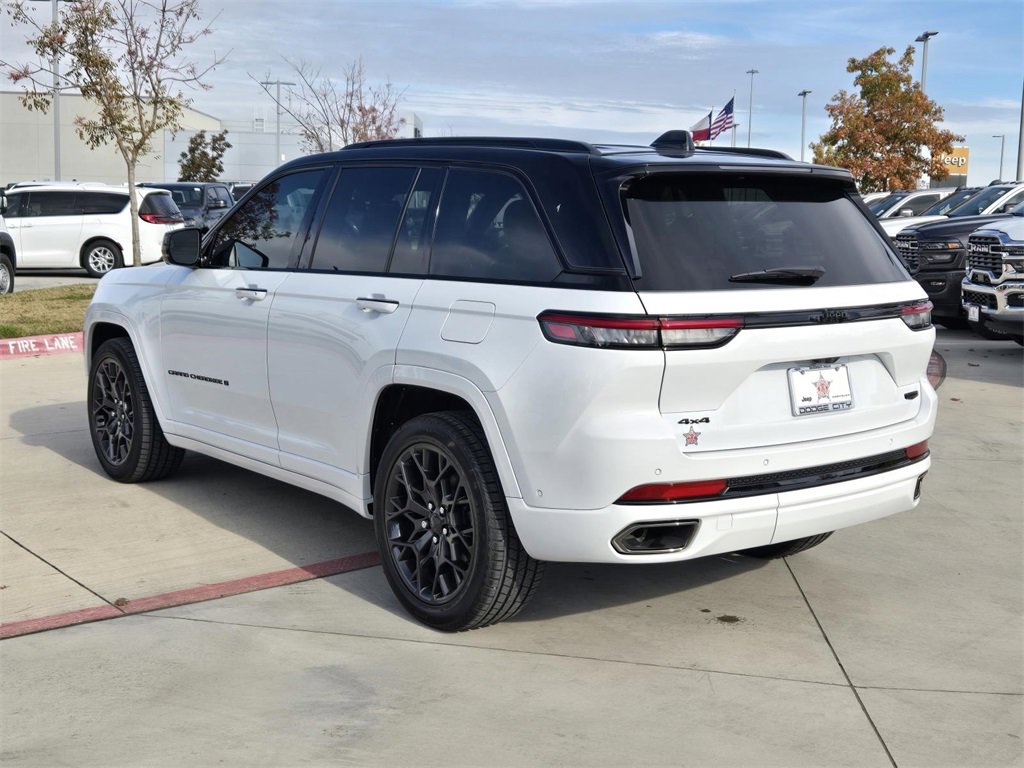 New 2025 Jeep Grand Cherokee Summit w/ Obsidian Package image 3
