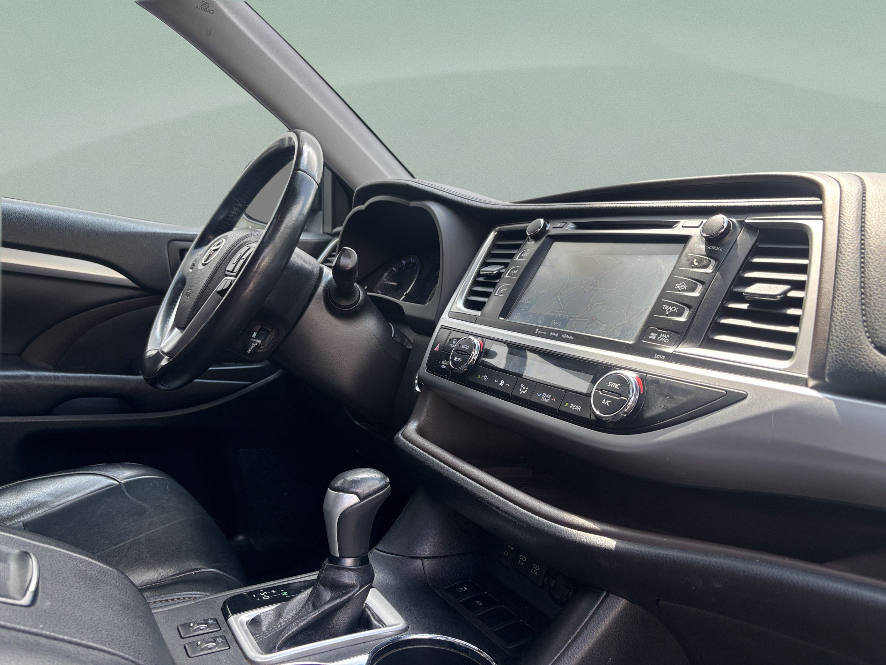Used 2017 Toyota Highlander XLE FWD image 21