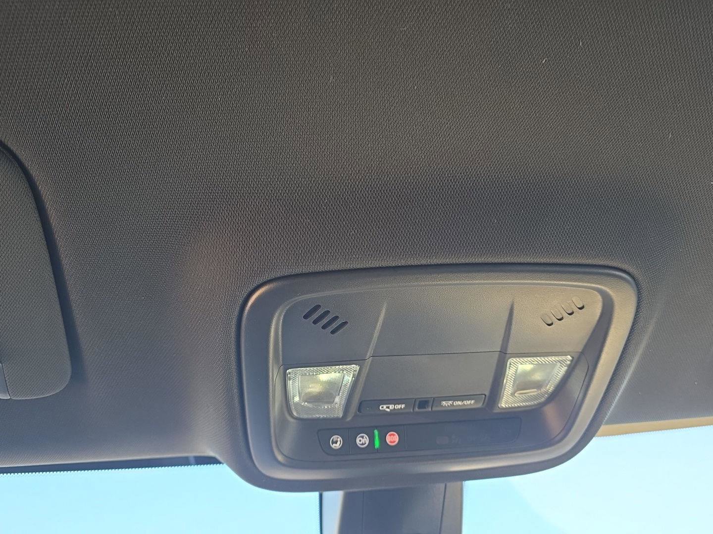 Used 2023 Chevrolet Traverse LS w/ Safety Package image 18