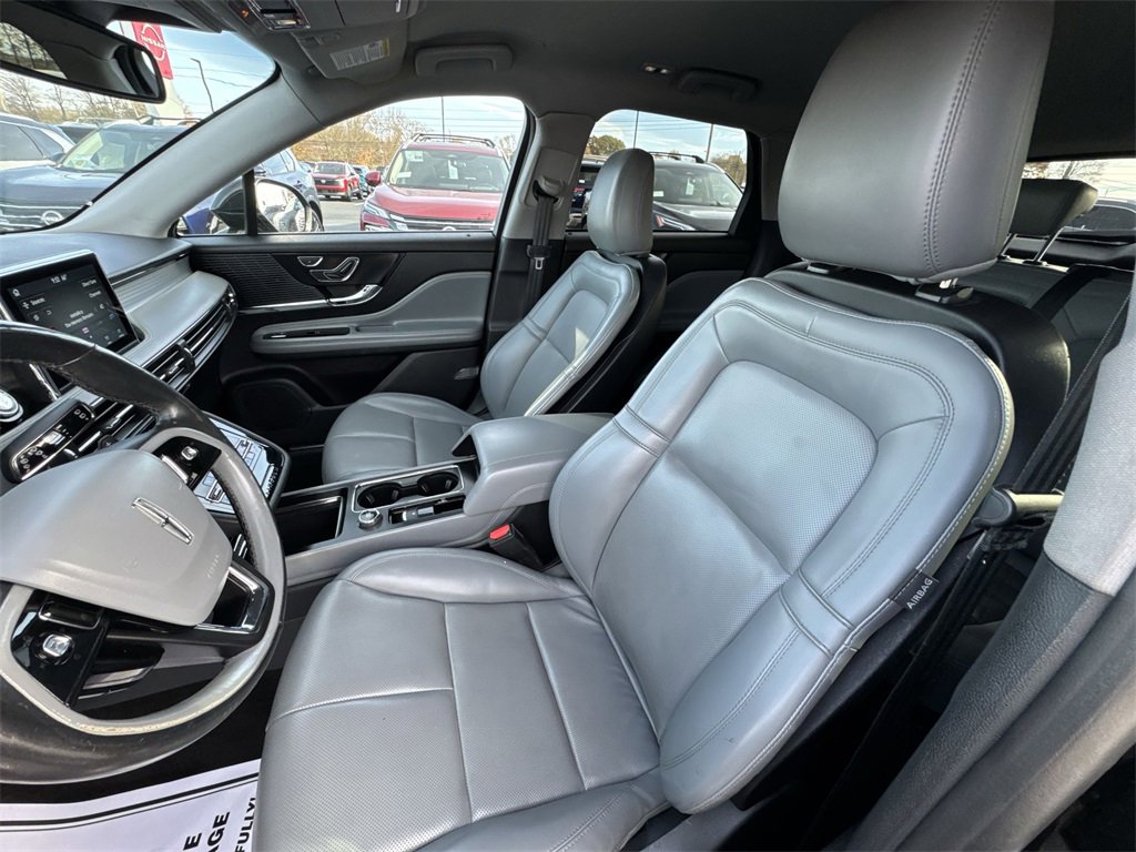 Used 2021 Lincoln Corsair AWD w/ Equipment Group 101A image 11