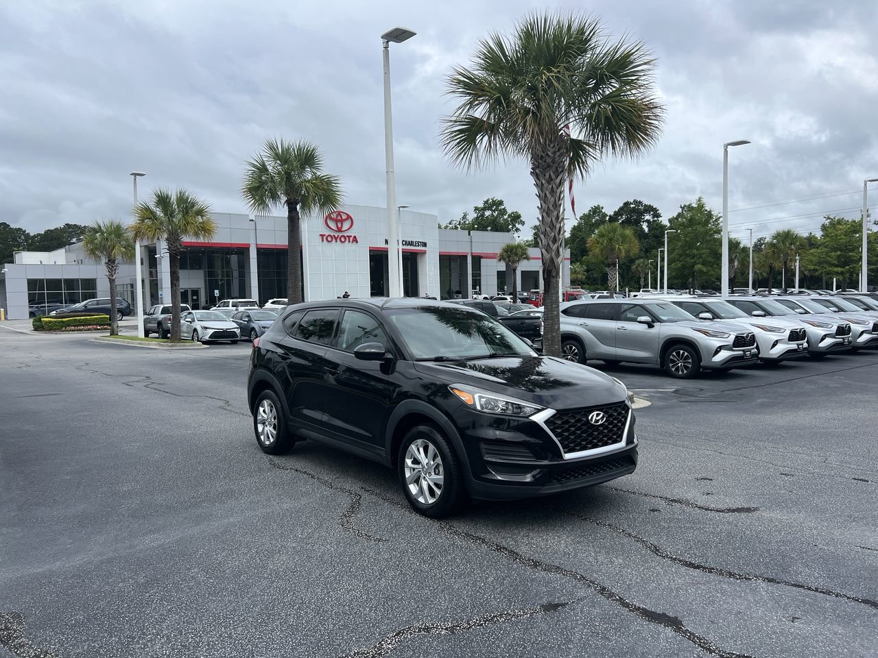 Used 2021 Hyundai Tucson SE FWD image 2