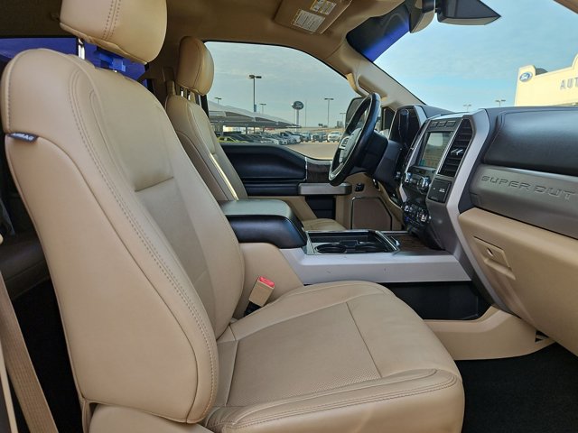 Used 2019 Ford F250 Lariat w/ Lariat Ultimate Package AWD/4WD image 17