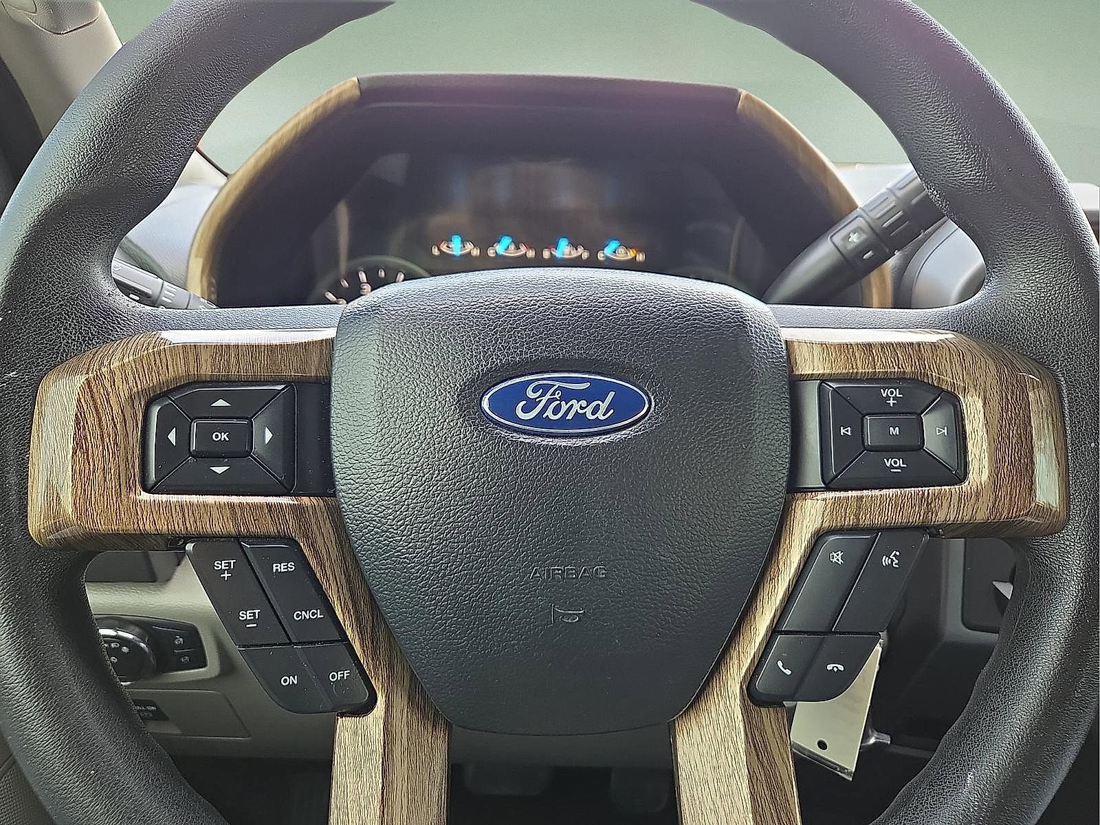 Used 2019 Ford F150 XLT image 24