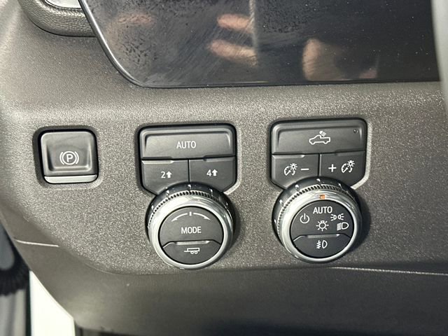 New 2025 GMC Sierra 1500 Elevation image 19