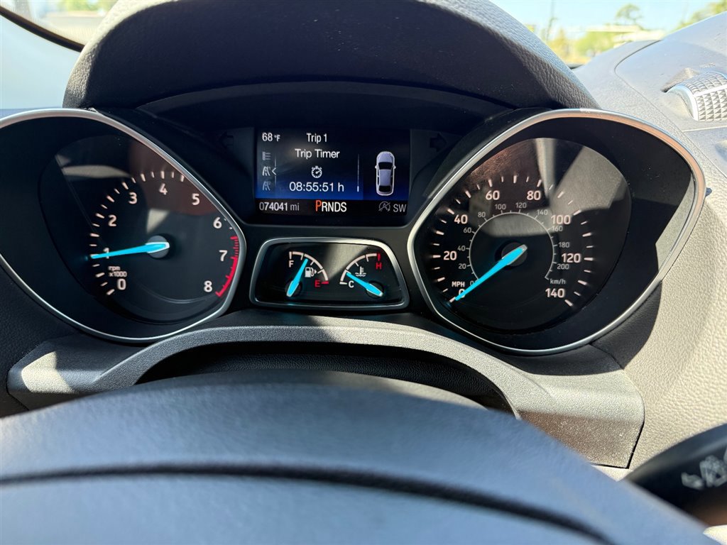 Used 2017 Ford Escape SE w/ Equipment Group 201A image 14