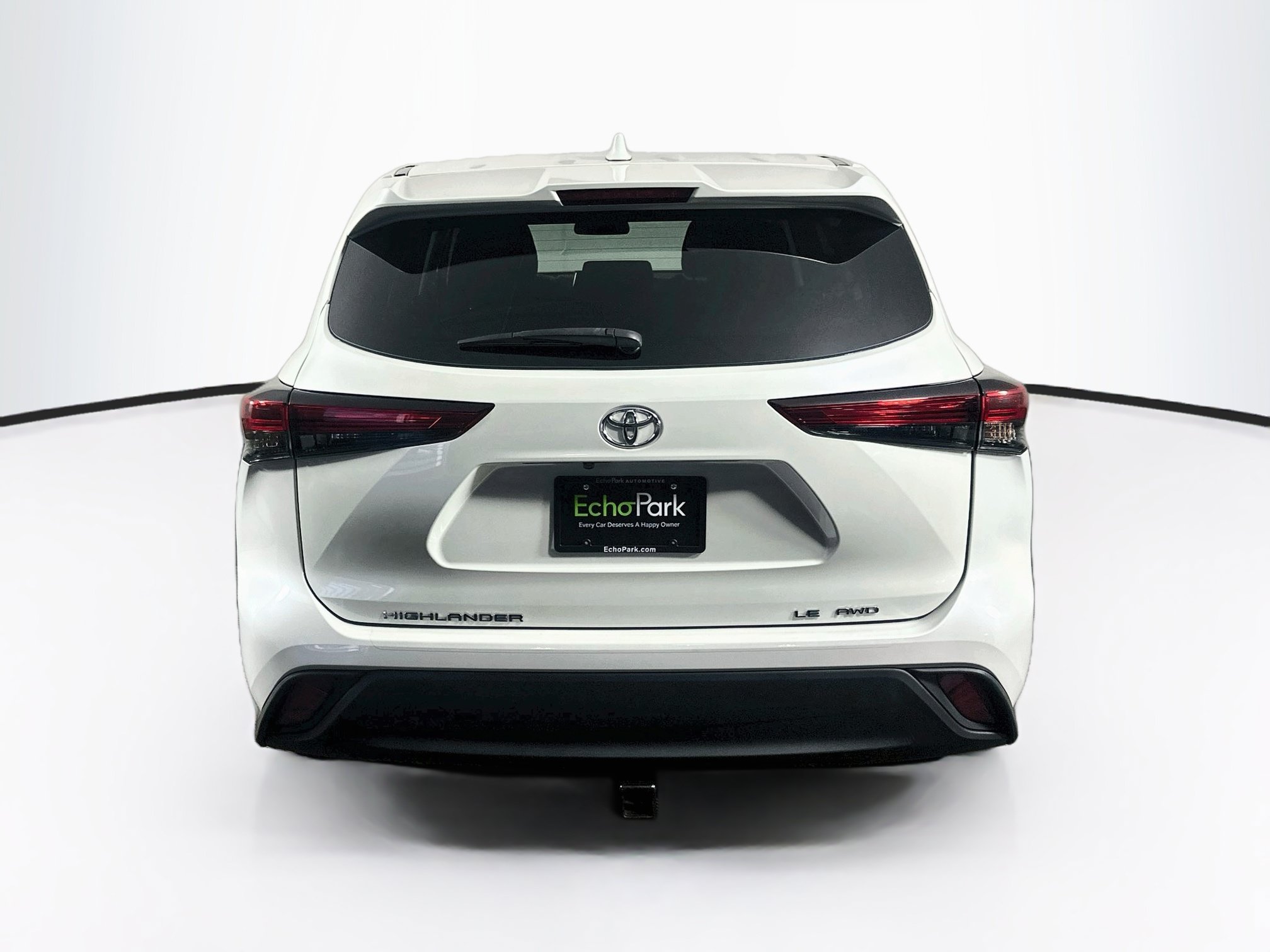 Used 2021 Toyota Highlander LE AWD/4WD image 7