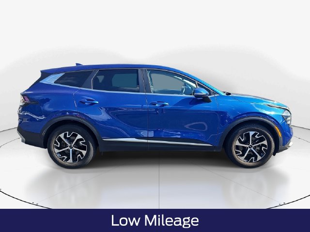 Used 2024 Kia Sportage EX FWD image 3