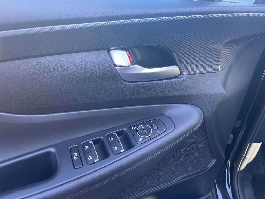 Certified 2023 Hyundai Santa Fe SEL image 17