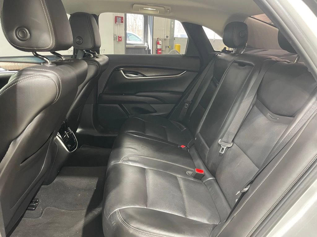Used 2019 Cadillac XTS Luxury image 15