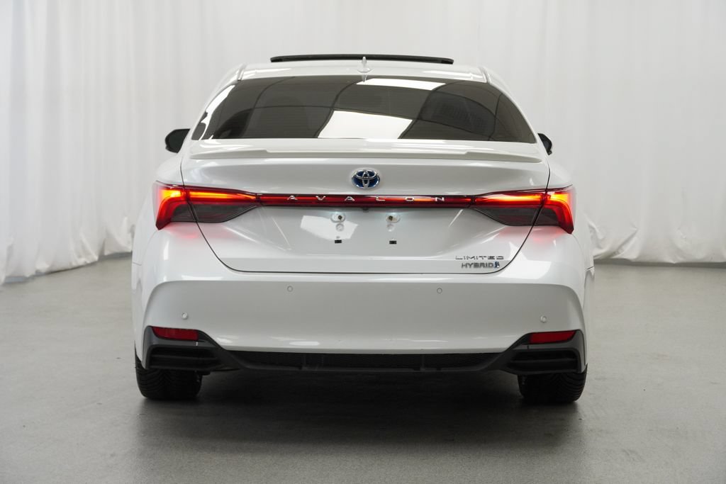 Used 2021 Toyota Avalon Limited w/ Advanced Safety Package FWD image 11