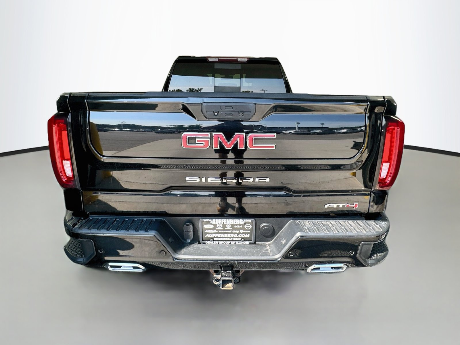Used 2021 GMC Sierra 1500 AT4 w/ AT4 Preferred Package AWD/4WD image 6