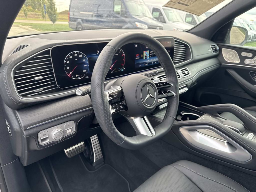 New 2025 Mercedes-Benz GLS 450 4MATIC image 21
