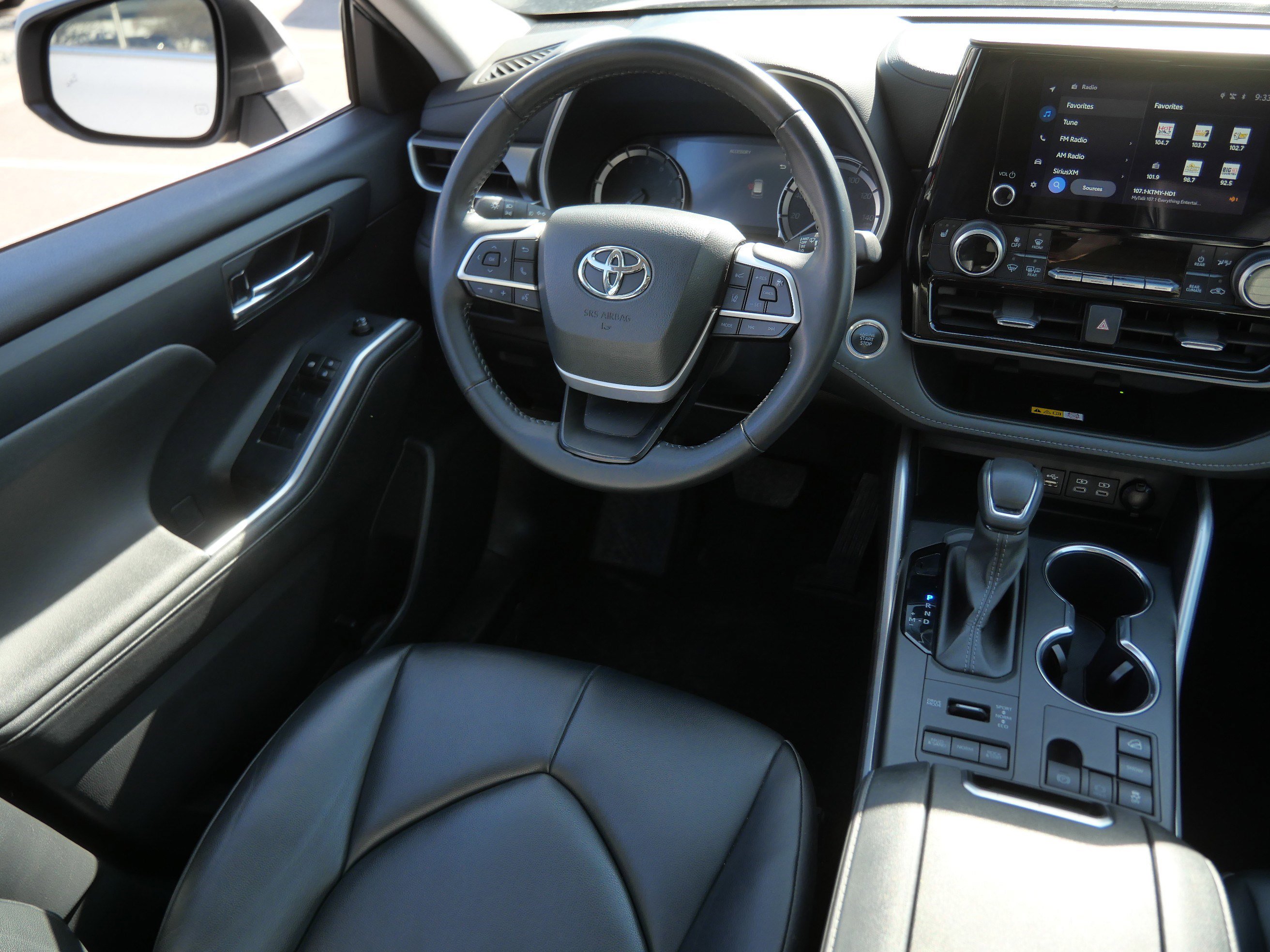 Certified 2024 Toyota Highlander XLE AWD/4WD image 10